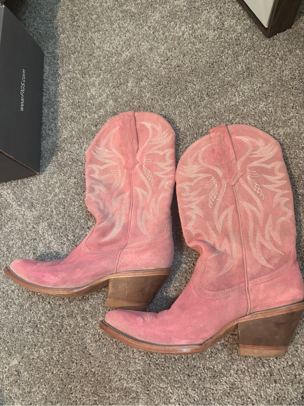 Women's Pink Suede Cowgirl Boots